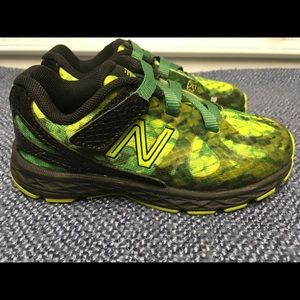Toddler boys shoes.
